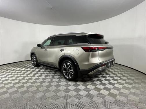 2022 INFINITI QX60 Luxe