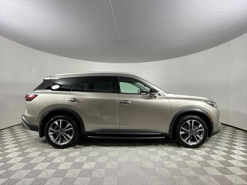 2022 INFINITI QX60 Luxe