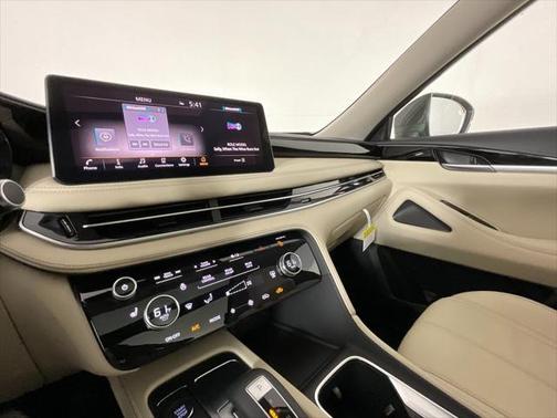 2025 INFINITI QX60 Pure