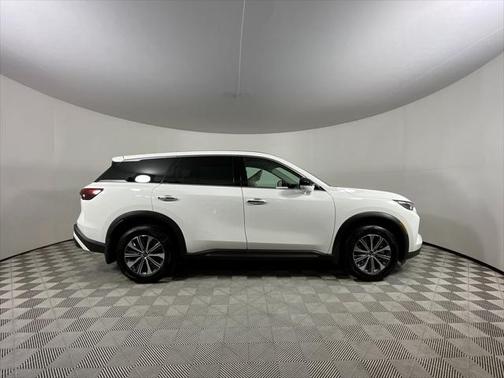 2025 INFINITI QX60 Pure
