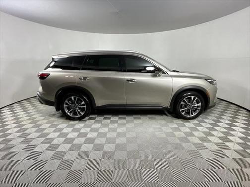2022 INFINITI QX60 Luxe