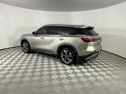 2022 INFINITI QX60 Luxe