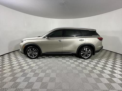 2022 INFINITI QX60 Luxe