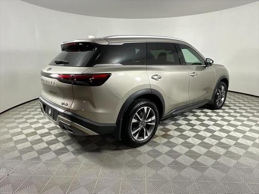 2022 INFINITI QX60 Luxe