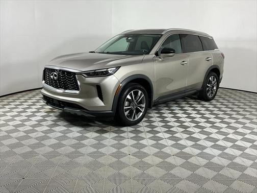 2022 INFINITI QX60 Luxe