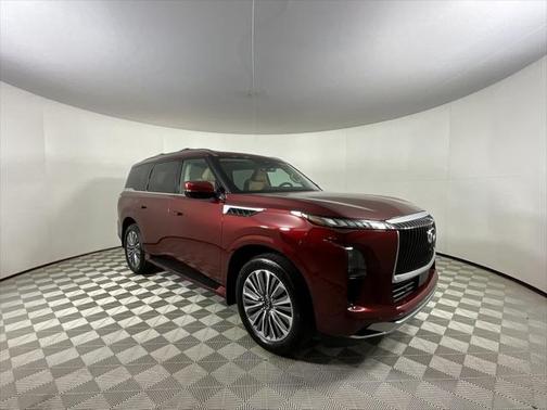 2025 INFINITI QX80 Luxe