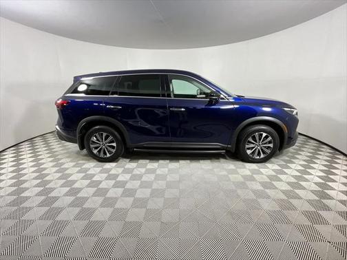 2022 INFINITI QX60 Pure