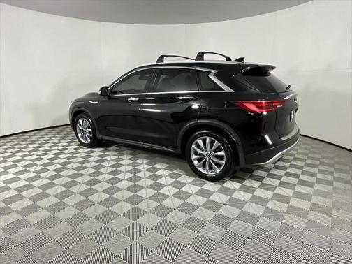 2022 INFINITI QX50 LUXE