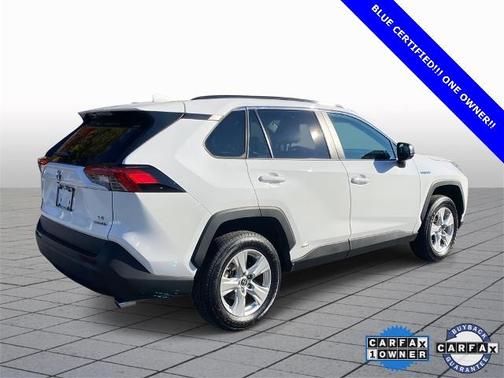 2021 Toyota RAV4 LE
