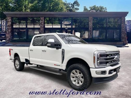 STAR WHITE 2024 Ford F-350 PLATINUM