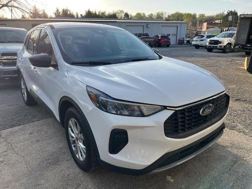 OXFORD WHITE 2023 Ford Escape ACTIVE