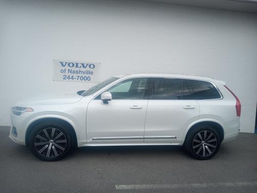 2023 Volvo XC90 B5 AWD Plus