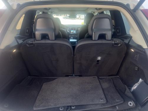 2023 Volvo XC90 B6 AWD Ultimate 6-Seater