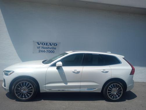2023 Volvo XC60 B5 AWD Plus Bright