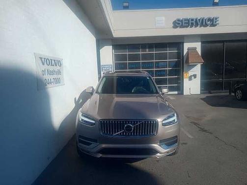 2024 Volvo XC90 B6 Ultimate Bright 6-Seater