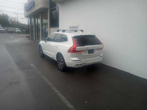 2023 Volvo XC60 Plus