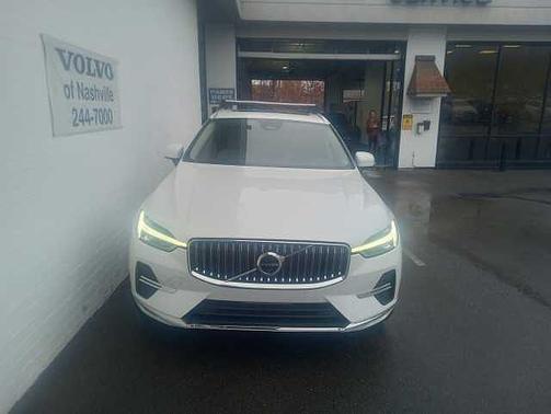 2023 Volvo XC60 Plus