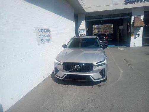 2024 Volvo XC60 Plus