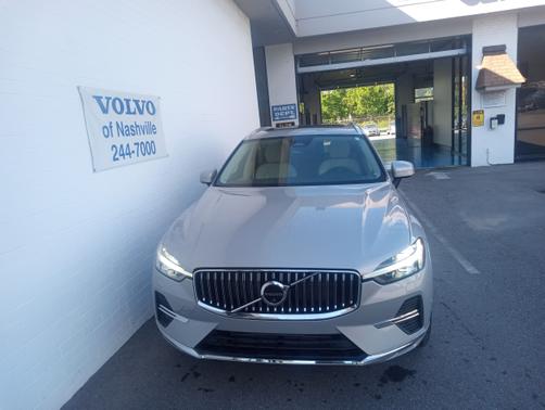 2023 Volvo XC60 Recharge Plug-In Hybrid Plus Bright