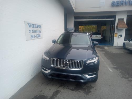 2025 Volvo XC90 B5 Core