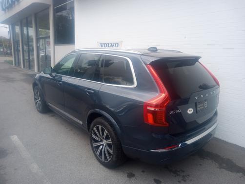 2025 Volvo XC90 B5 Core