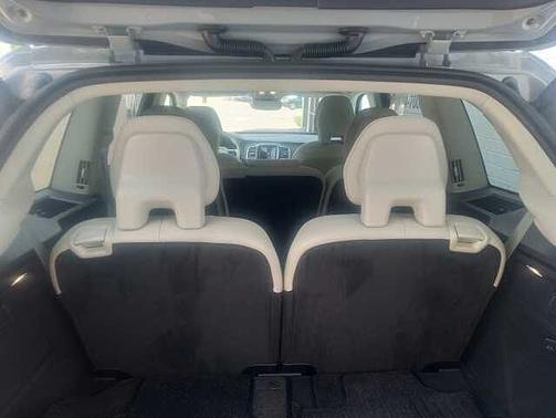 2024 Volvo XC90 B6 Ultimate Bright 7-Seater