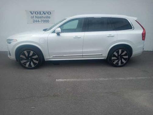 2023 Volvo XC90 Ultimate 6-Seater