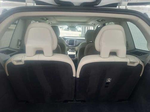 2023 Volvo XC90 Ultimate 6-Seater