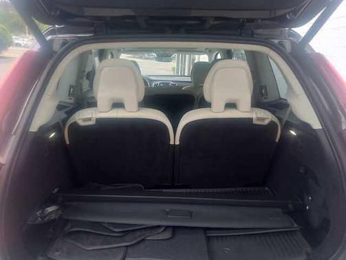 Platinum Grey 2023 Volvo XC90 Plus