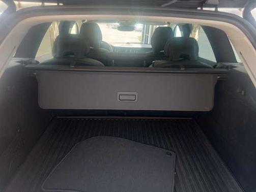 2023 Volvo XC60 B5 AWD Ultimate Dark