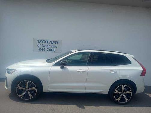 2023 Volvo XC60 B5 AWD Ultimate Dark