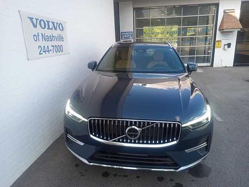 2022 Volvo XC60 B5 FWD Inscription