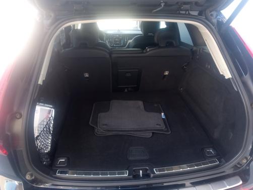 2022 Volvo XC60 Recharge Plug-In Hybrid eAWD Inscription