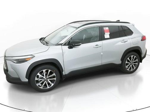 2025 Toyota Corolla Cross XLE