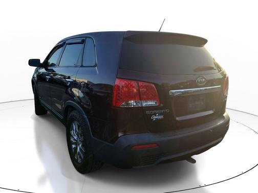 Dark Cherry 2011 Kia Sorento EX