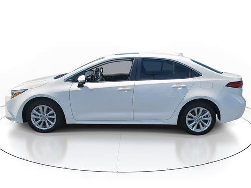 2025 Toyota Corolla Hybrid SE