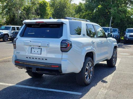 Wind Chill Pearl 2026 Toyota 4Runner SR5 Premium
