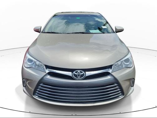 Creme Brulee 2017 Toyota Camry XLE