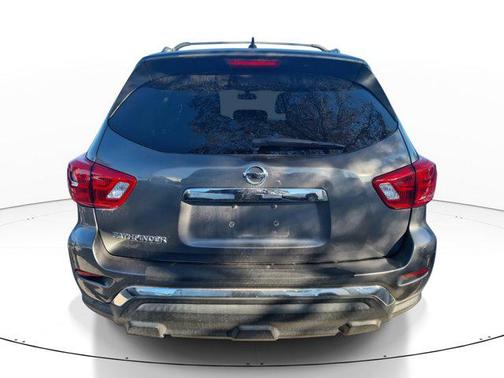 2018 Nissan Pathfinder S