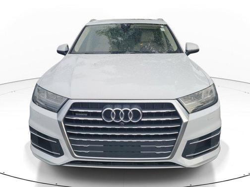 2019 Audi Q7 45 Premium Plus