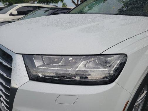 2019 Audi Q7 45 Premium Plus