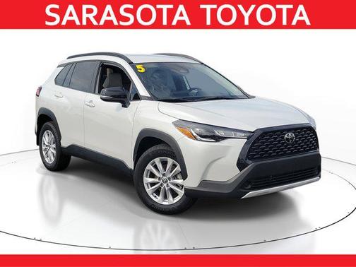 2025 Toyota Corolla Cross LE