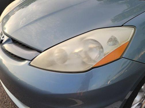 2006 Toyota Sienna XLE