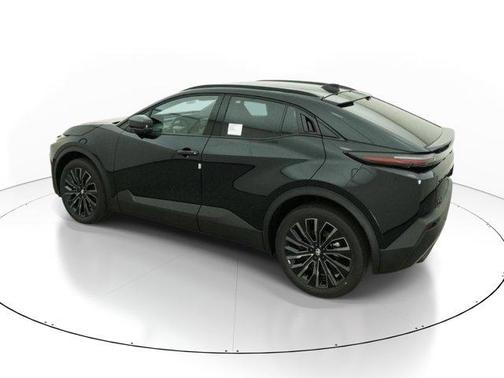 Midnight Black Metallic 2026 Toyota C-HR XSE