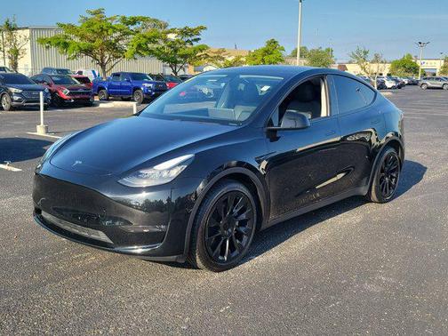 2021 Tesla Model Y Long Range Dual Motor All-Wheel Drive