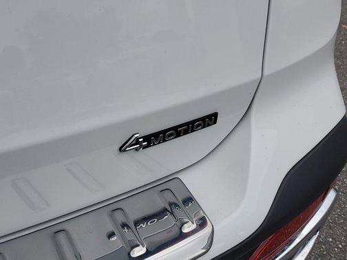 2024 Volkswagen Taos 1.5T SEL