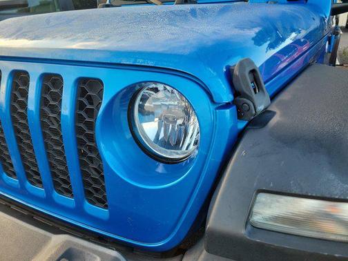 2021 Jeep Gladiator Sport