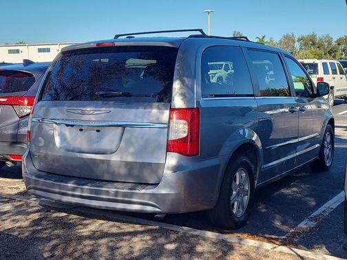 2013 Chrysler Town & Country Touring