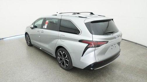 2025 Toyota Sienna Platinum
