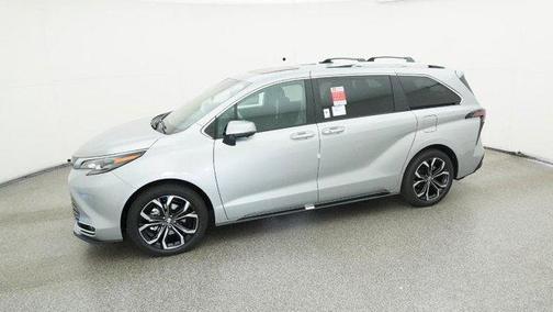 2025 Toyota Sienna Platinum